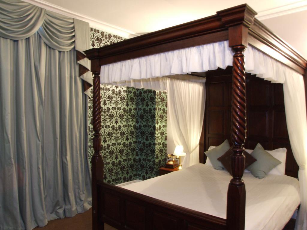 Ely House Hotel Вулвергемптон Экстерьер фото